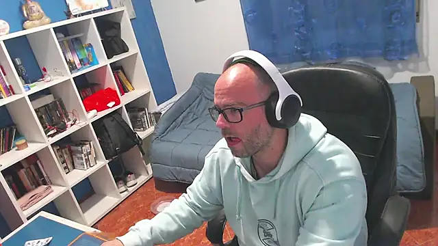 ravingr4d4 online show from 3, 5, 2026
