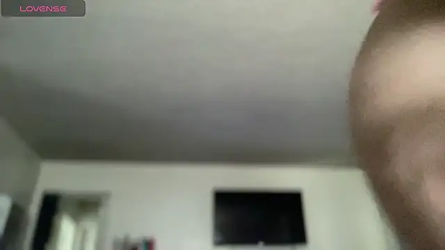 cocaNutt online show from 5, 8, 2026