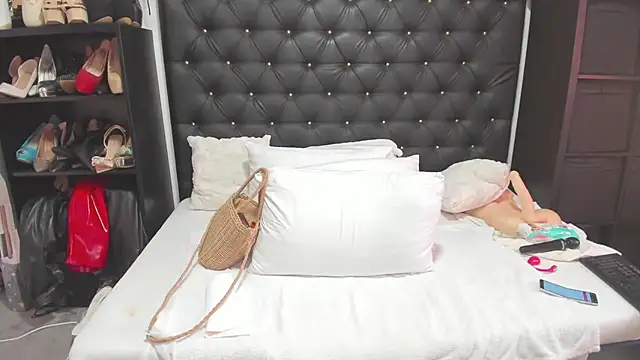 BbwSQUIRTERxx online show from 26, 6, 2026