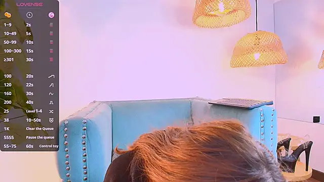 Snapshot of bellablack27 chatting on 9, 3, 2025 bellablack27 online show from 9, 3, 2025