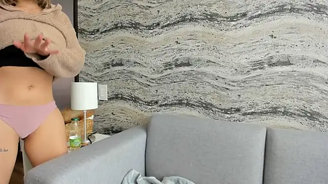 Snapshot of Sophi__a chatting on 3, 3, 2025 Sophi a online show from 3, 3, 2025