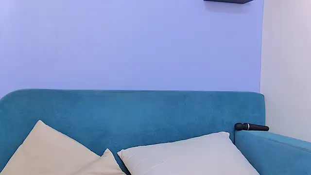 Snapshot of moon_cake chatting on 18, 11, 2025 moon cake online show from 18, 11, 2025