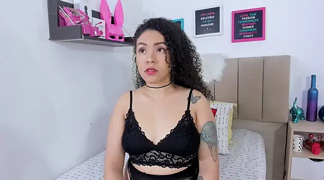 Zoe Gruber online show from 7, 2, 2025