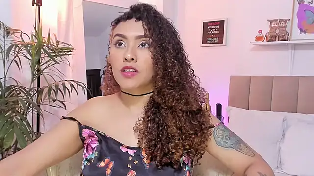 Zoe Gruber online show from 21, 11, 2025