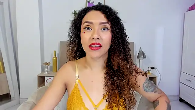 Zoe Gruber online show from 24, 6, 2026