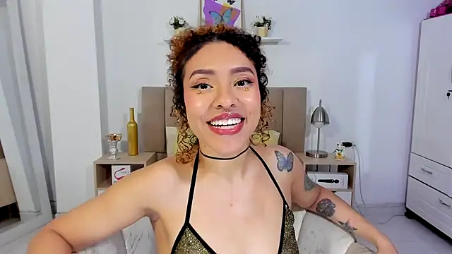 Zoe Gruber online show from 25, 6, 2026
