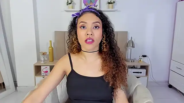 Zoe Gruber online show from 23, 7, 2026