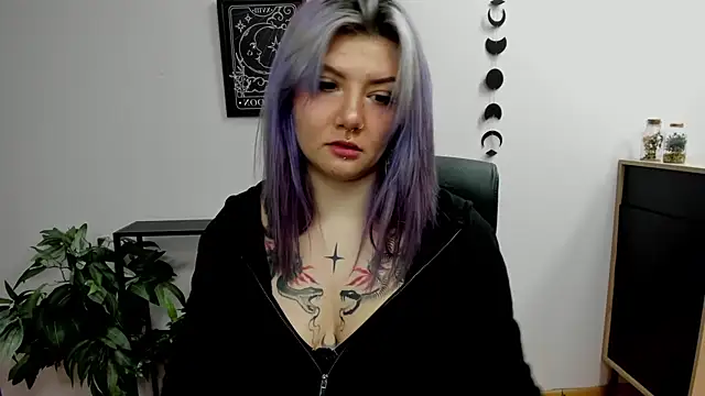 GabbiePerfect online show from 4, 2, 2025