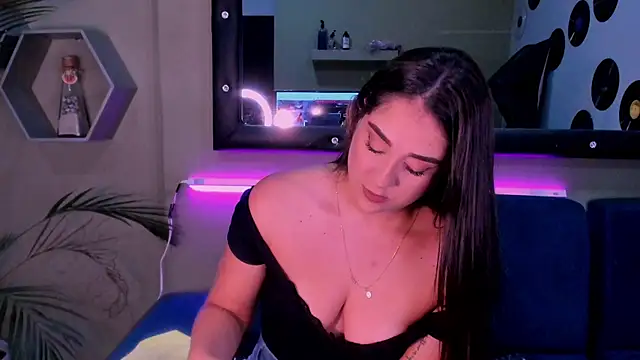 Sussy Bell01 online show from 9, 12, 2024