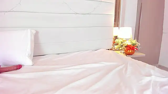 Lilly 2809  online show from 7, 10, 2025