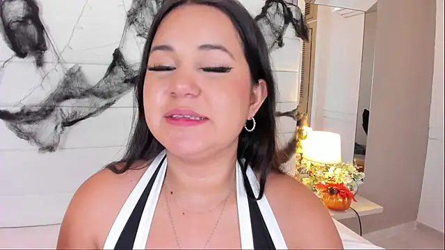 Lilly 2809  online show from 21, 10, 2025