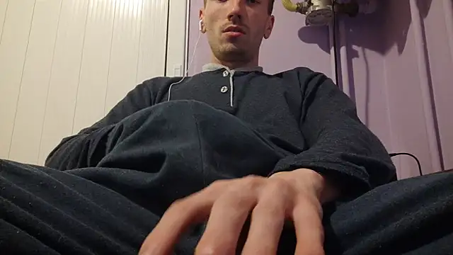 Snapshot of _Hocthus_ chatting on 14, 1, 2025 Hocthus online show from 14, 1, 2025