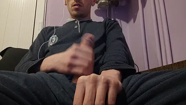 Snapshot of _Hocthus_ chatting on 14, 1, 2025 Hocthus online show from 14, 1, 2025