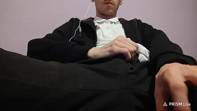 Snapshot of _Hocthus_ chatting on 28, 1, 2025 Hocthus online show from 28, 1, 2025