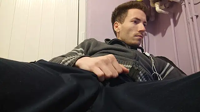 Snapshot of _Hocthus_ chatting on 5, 2, 2025 Hocthus online show from 5, 2, 2025