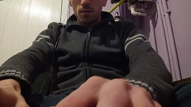 Snapshot of _Hocthus_ chatting on 13, 2, 2025 Hocthus online show from 13, 2, 2025