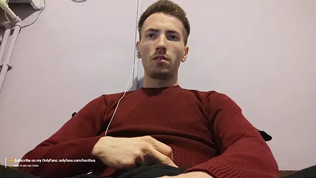 Snapshot of _Hocthus_ chatting on 4, 3, 2025 Hocthus online show from 4, 3, 2025