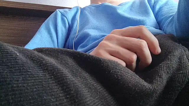 Snapshot of _Hocthus_ chatting on 9, 3, 2025 Hocthus online show from 9, 3, 2025