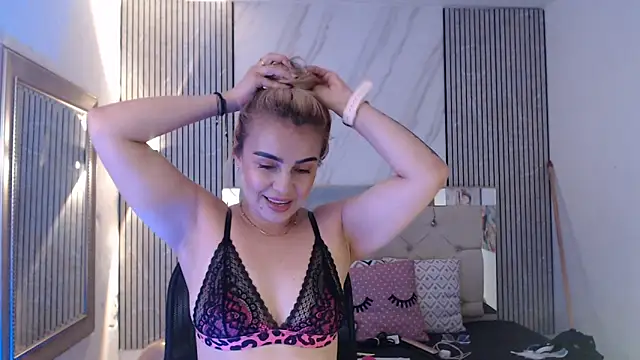 ashley  tylor online show from 30, 4, 2026