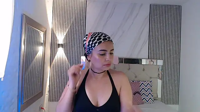 ashley  tylor online show from 19, 6, 2026