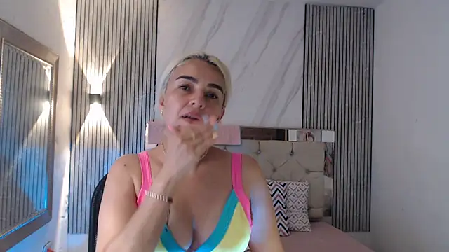ashley  tylor online show from 22, 7, 2026