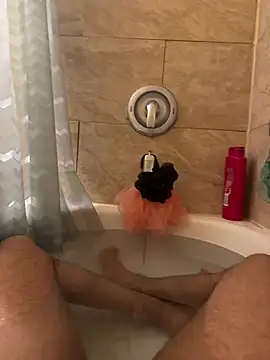 Snapshot of VFuck4U_xxx chatting on 21, 3, 2025 VFuck4U xxx online show from 21, 3, 2025