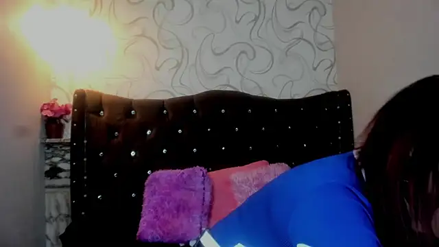 Snapshot of moniquehicks chatting on 15, 10, 2025 moniquehicks online show from 15, 10, 2025