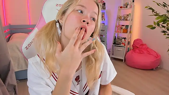 Lily Young online show from 4, 11, 2025