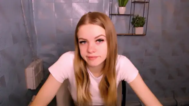 AliceFlirtt  online show from 3, 12, 2024