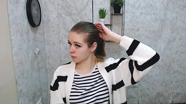 AliceFlirtt  online show from 4, 1, 2025