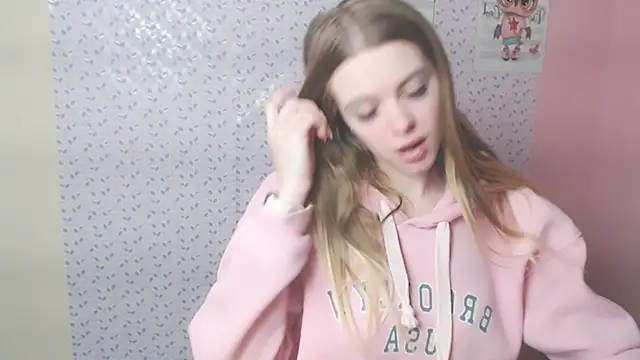 AliceFlirtt  online show from 7, 2, 2025