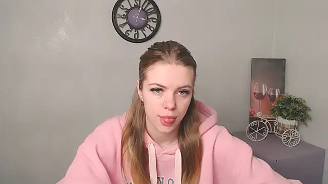 AliceFlirtt  online show from 14, 2, 2025