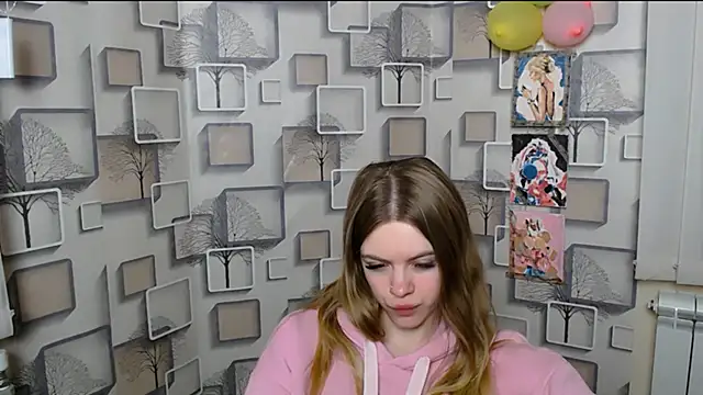 AliceFlirtt  online show from 3, 3, 2025