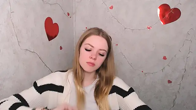 AliceFlirtt  online show from 7, 3, 2025