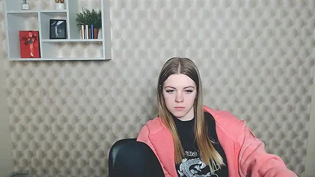 AliceFlirtt  online show from 20, 3, 2025