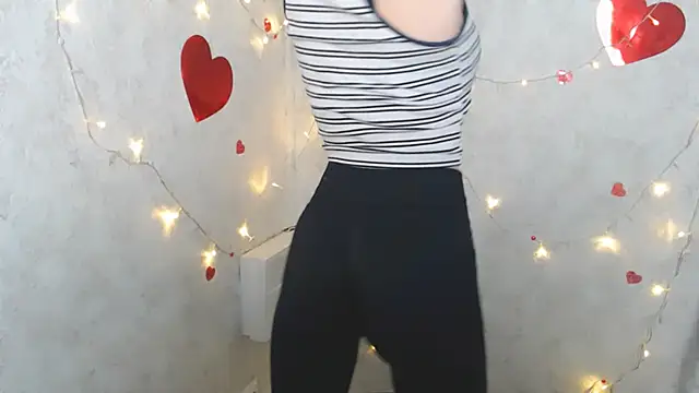 AliceFlirtt  online show from 22, 3, 2025