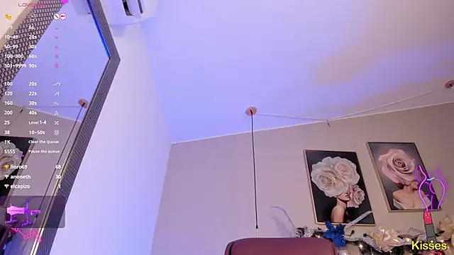 Emma Thompsson online show from 8, 12, 2024