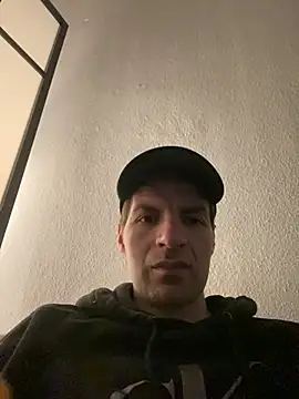 Ricoleckt online show from 5, 1, 2025