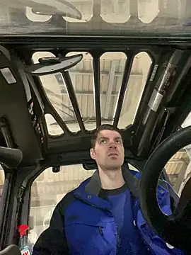 Ricoleckt online show from 3, 3, 2025