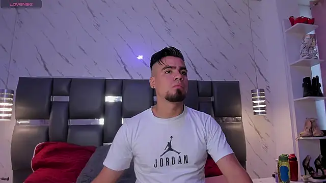 PittAndLunaa online show from 7, 3, 2026