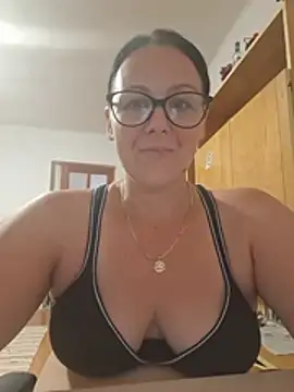 Snapshot of fekete_demon chatting on 30, 7, 2026 fekete demon online show from 30, 7, 2026