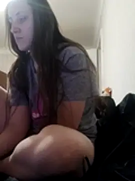 Snapshot of emeli_moon chatting on 11, 1, 2026 emeli moon online show from 11, 1, 2026