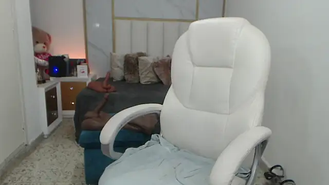 annita cooper  online show from 7, 1, 2025