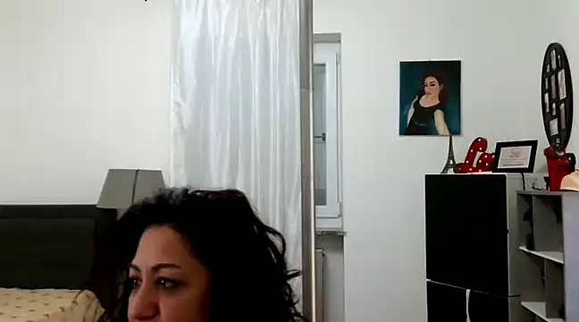 Snapshot of danasantoreal chatting on 31, 12, 2024 danasantoreal online show from 31, 12, 2024