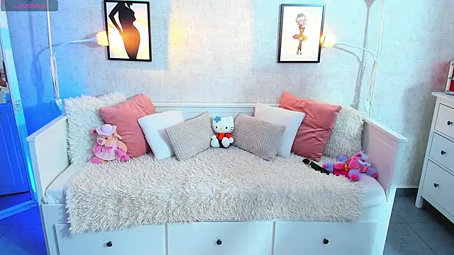 LindsayDeee online show from 9, 9, 2025