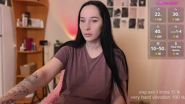 Snapshot of AnastasiaSun chatting on 1, 2, 2025 AnastasiaSun online show from 1, 2, 2025