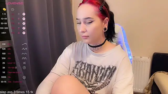 Snapshot of AnastasiaSun chatting on 16, 12, 2025 AnastasiaSun online show from 16, 12, 2025