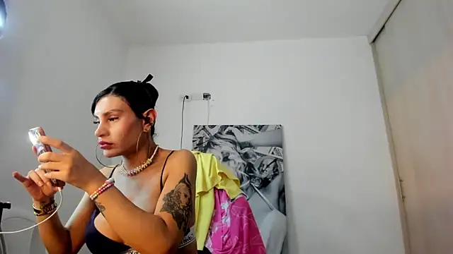  juliana star  online show from 8, 5, 2026