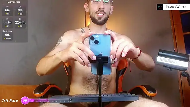 Snapshot of Mr_WhiteCock chatting on 26, 6, 2026 Mr WhiteCock online show from 26, 6, 2026