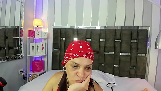 KatteMoss online show from 6, 8, 2026